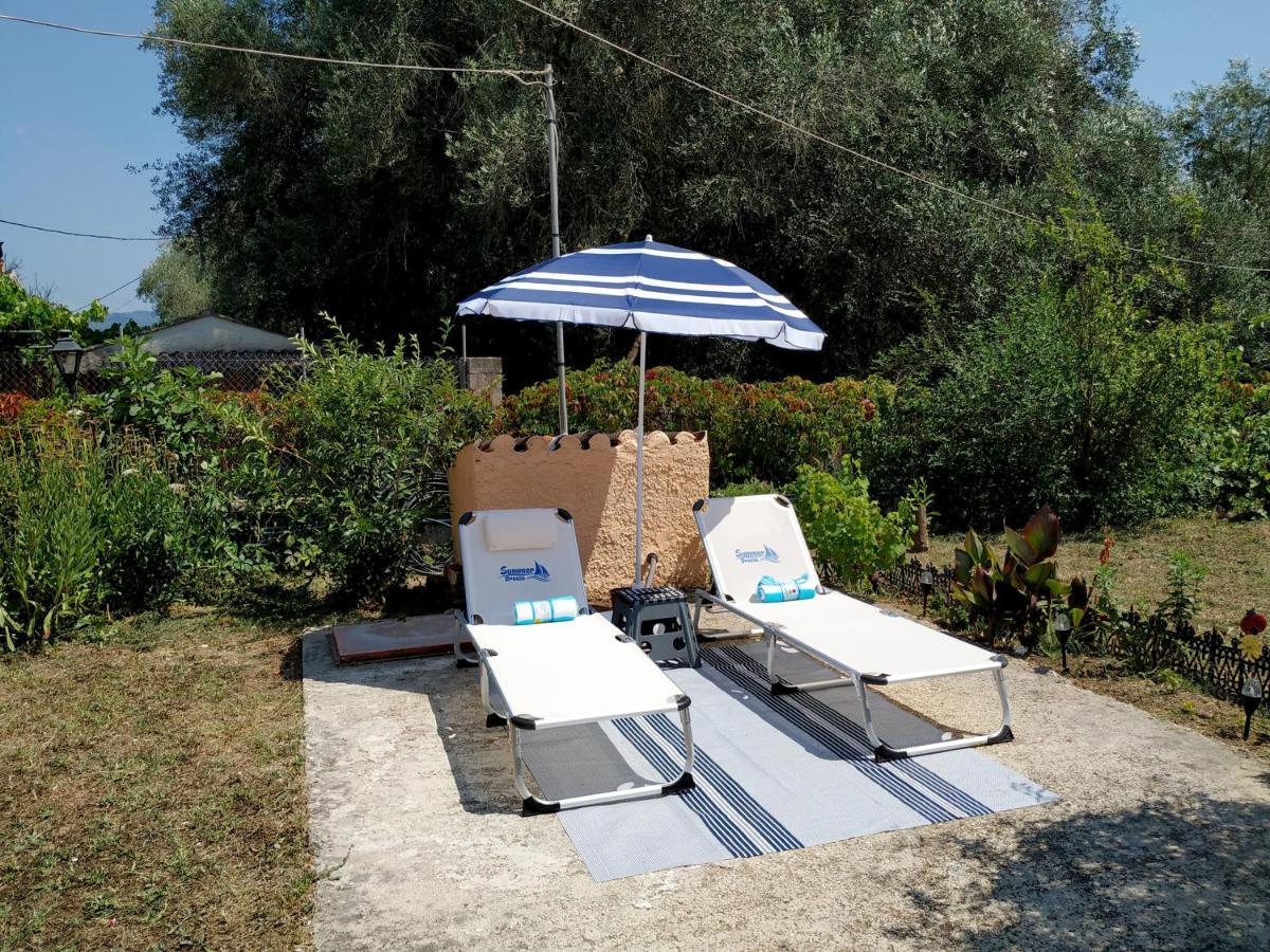 Family Holiday Apartment With Garden & Bbq Velonádes エクステリア 写真